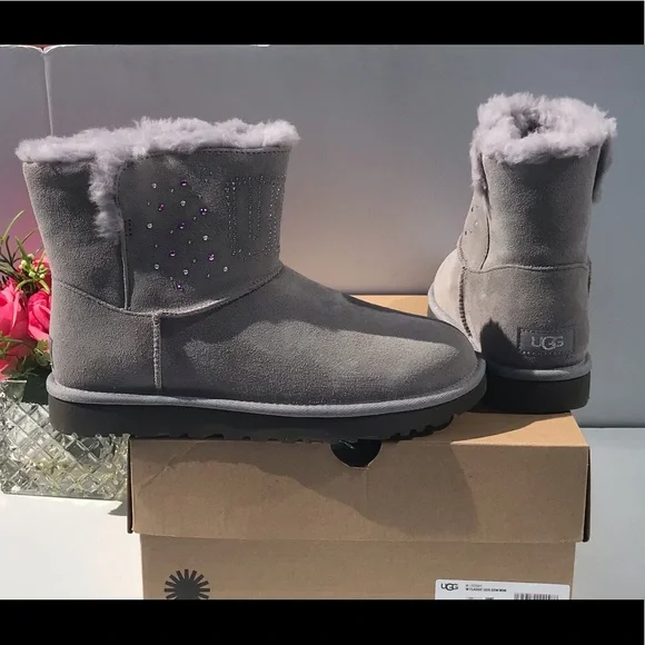 UGG Classic UGG Gem Mini Boots - Picture 2 of 10